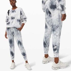 Lululemon warm down joggers